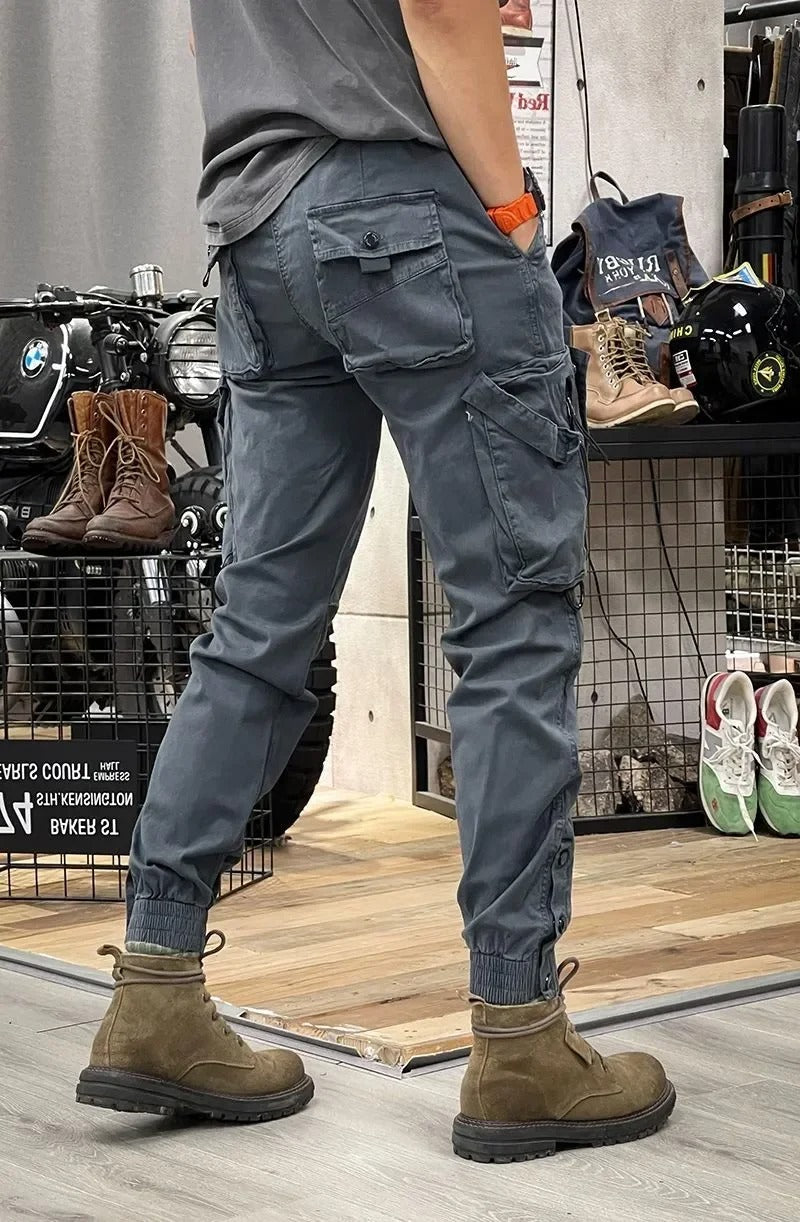 Lucas | Spodnie cargo slim fit z praktycznymi kieszeniami