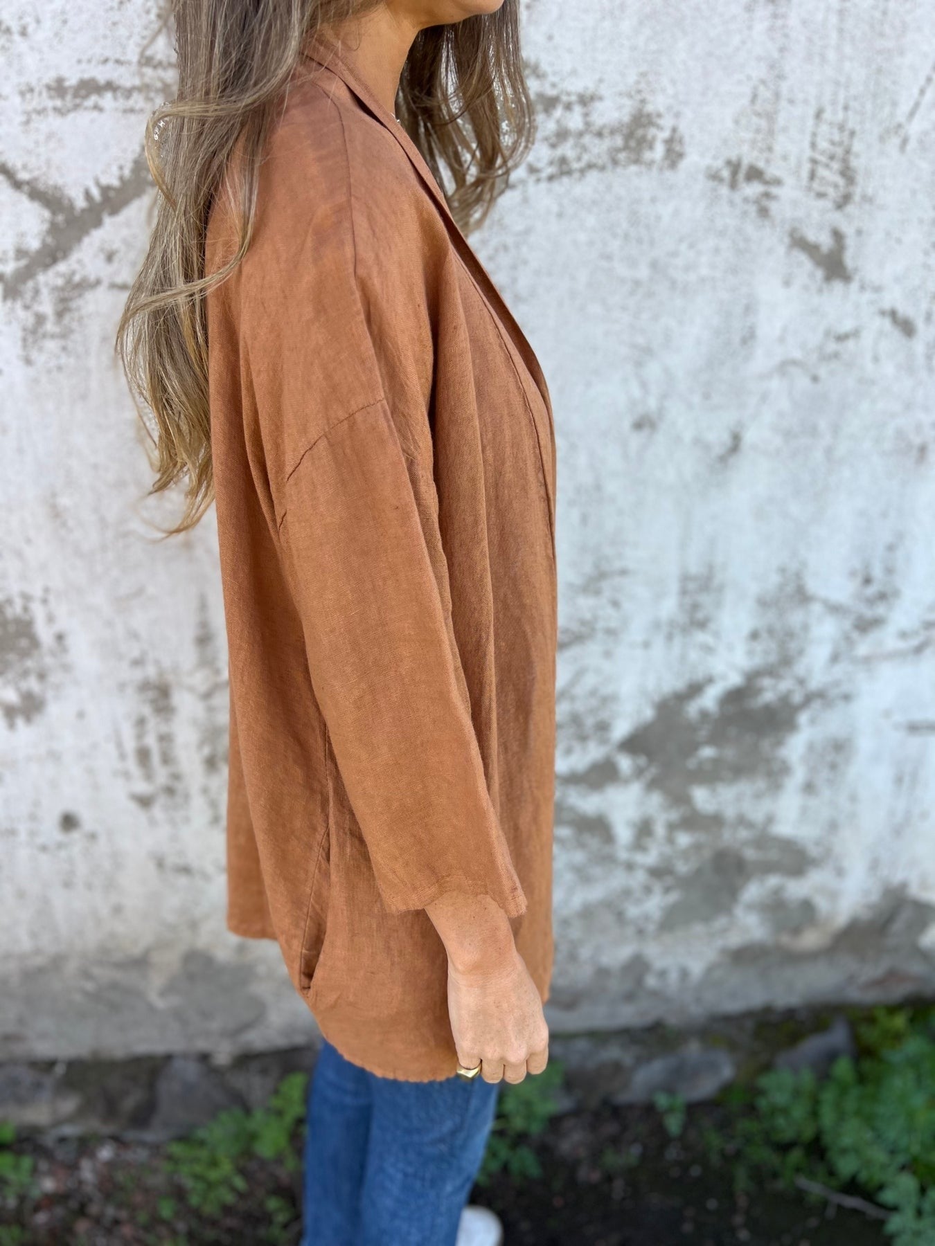 Sweter lniany z falbanami