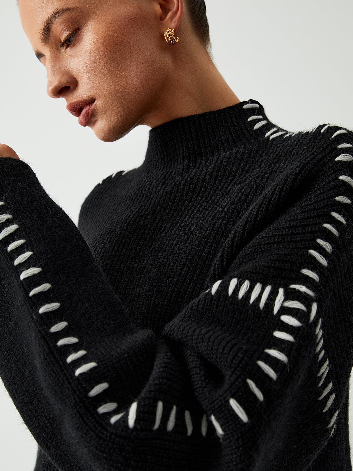 Alma | Oversize-Dolcevita-Pulower z detalami Piqué